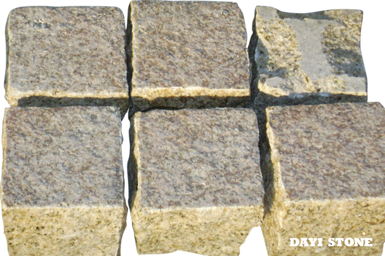 Cubes Yellow Granite G682 Top flamed sides natural split bottom rough 10x10x10cm - Dayi Stone